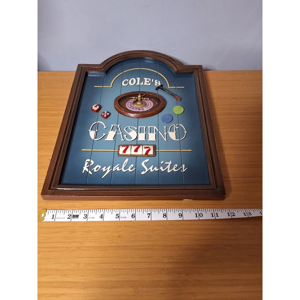 Vintage 3D Cole's Casino Royal Suites Wooden Plaque. 16
